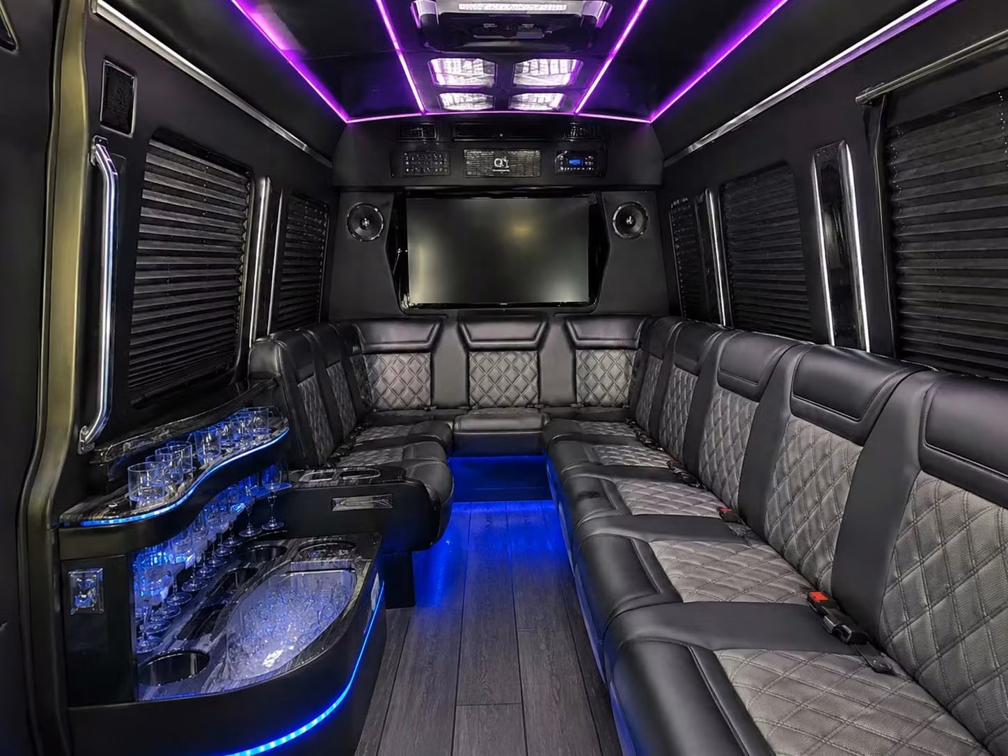 bus rental options for yuba city trips