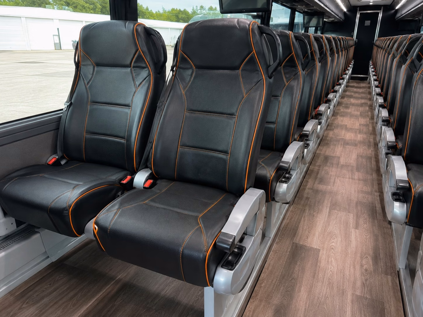 finding the right prom bus in yuba city before the season books up