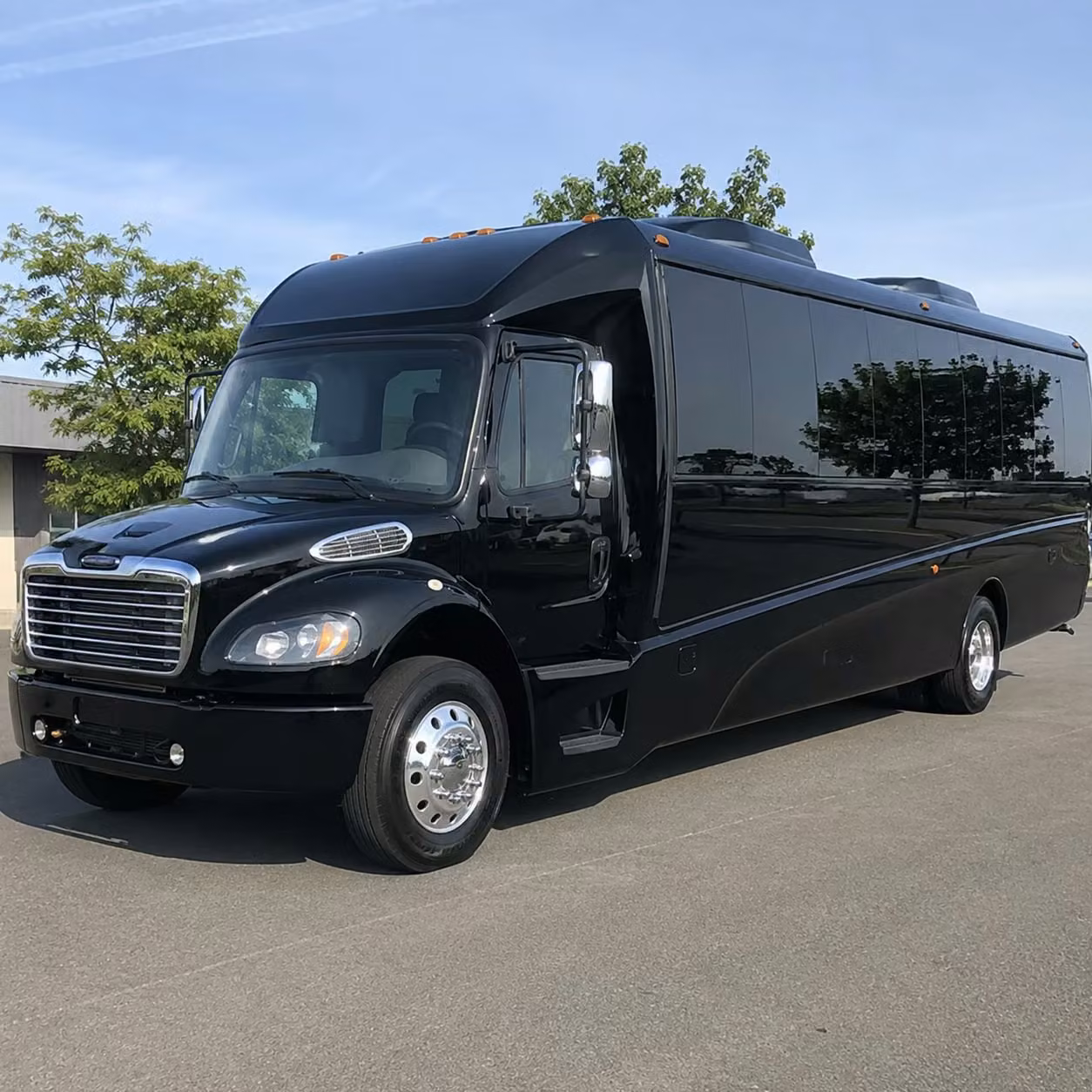 yuba city 18 passenger minibus rental