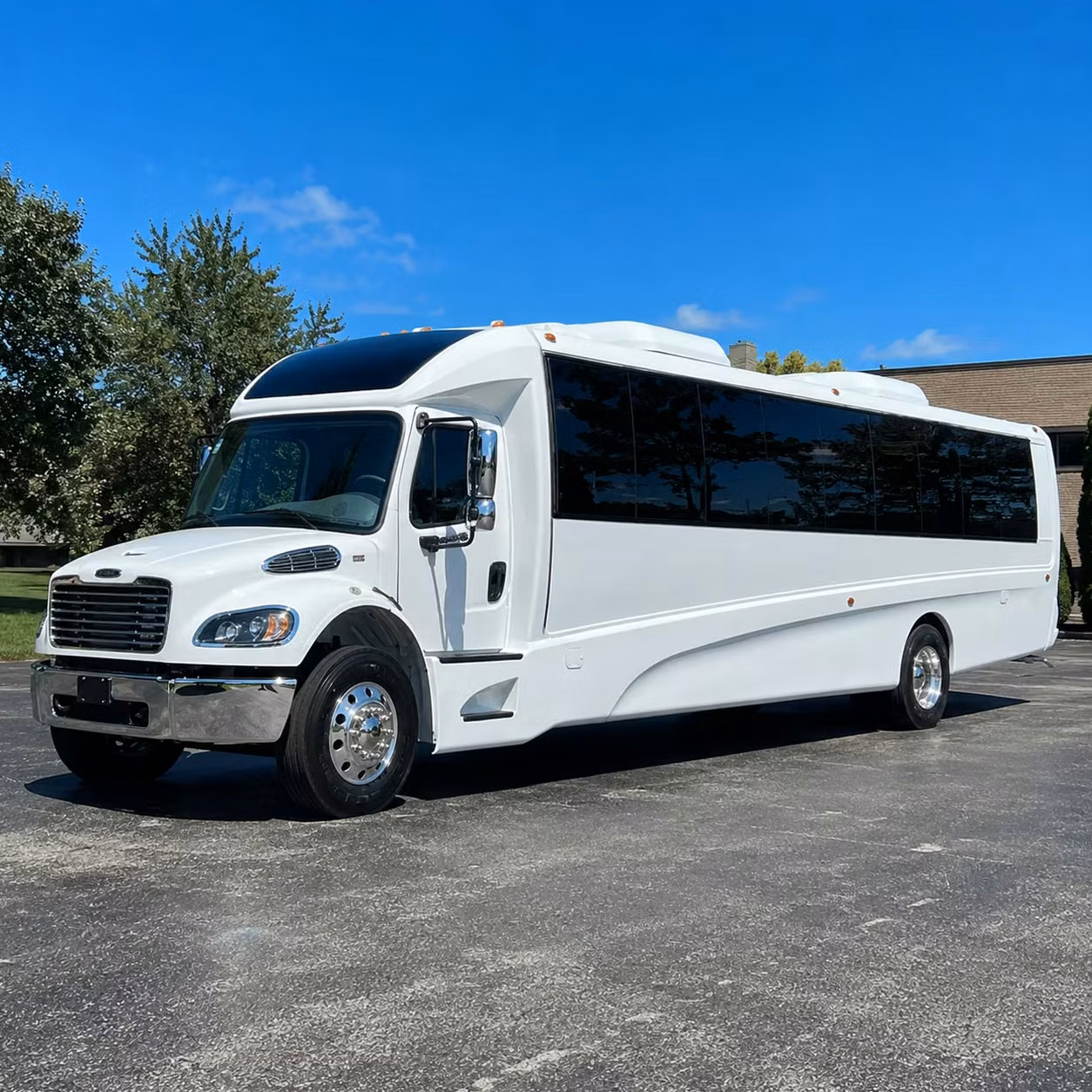 yuba city 25 passenger minibus rental